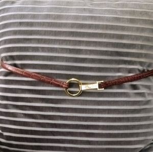 Beautiful embossed leather belt with stunning clasp which makes it special!
